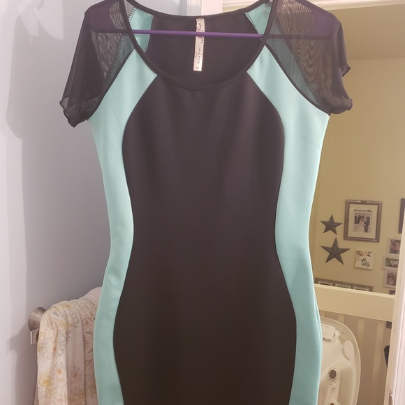 Dress - Picture 1 of 1